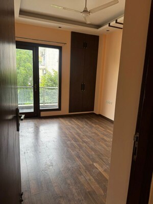 Room in 3 BHK Apartment at SS Mayfield Gardens, Sector 51 – for Rent