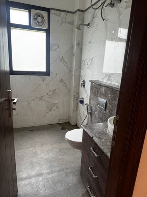 Bathroom in 3 BHK Apartment at SS Mayfield Gardens, Sector 51 – for Rent