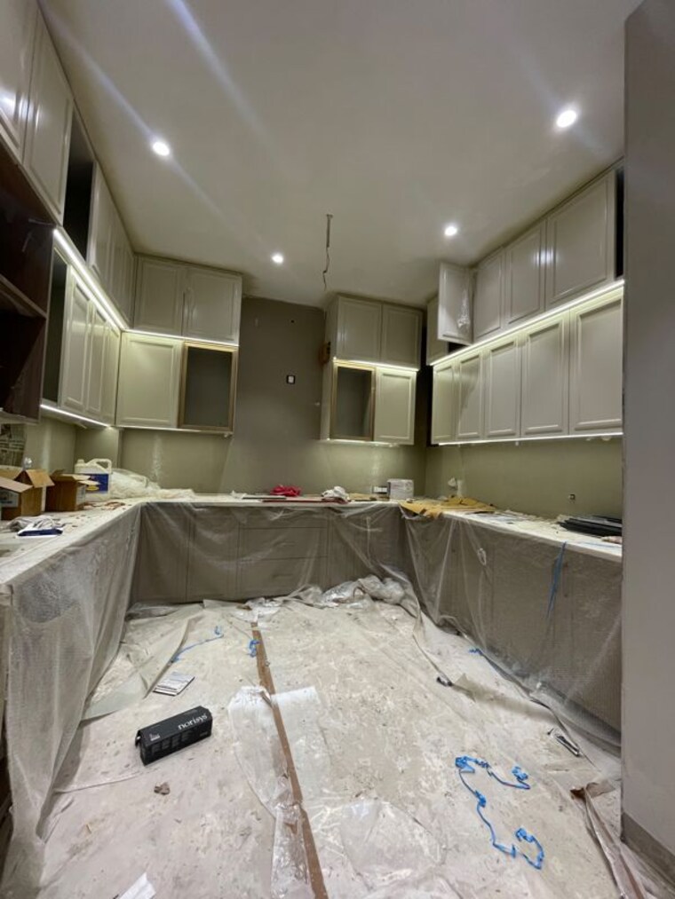 Kitchen, shakti nagar 4 Bedroom 242 Sq.Yd. Builder Floor In Shakti Nagar Delhi 10544979