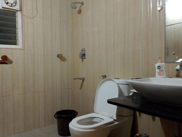 Bathroom, shriram-luxor 2 Bedroom 1260 Sq.Ft. Apartment In Hennur Road Bangalore 10544983