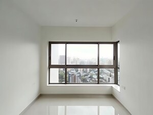 Master Bedroom in 2 BHK Apartment at Kalpataru Paramount, Kapur Bawdi – for Rent