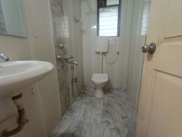 Bathroom, rupa-suyash-park 3 Bedroom 1500 Sq.Ft. Apartment In Ulwe Navi Mumbai 10542405