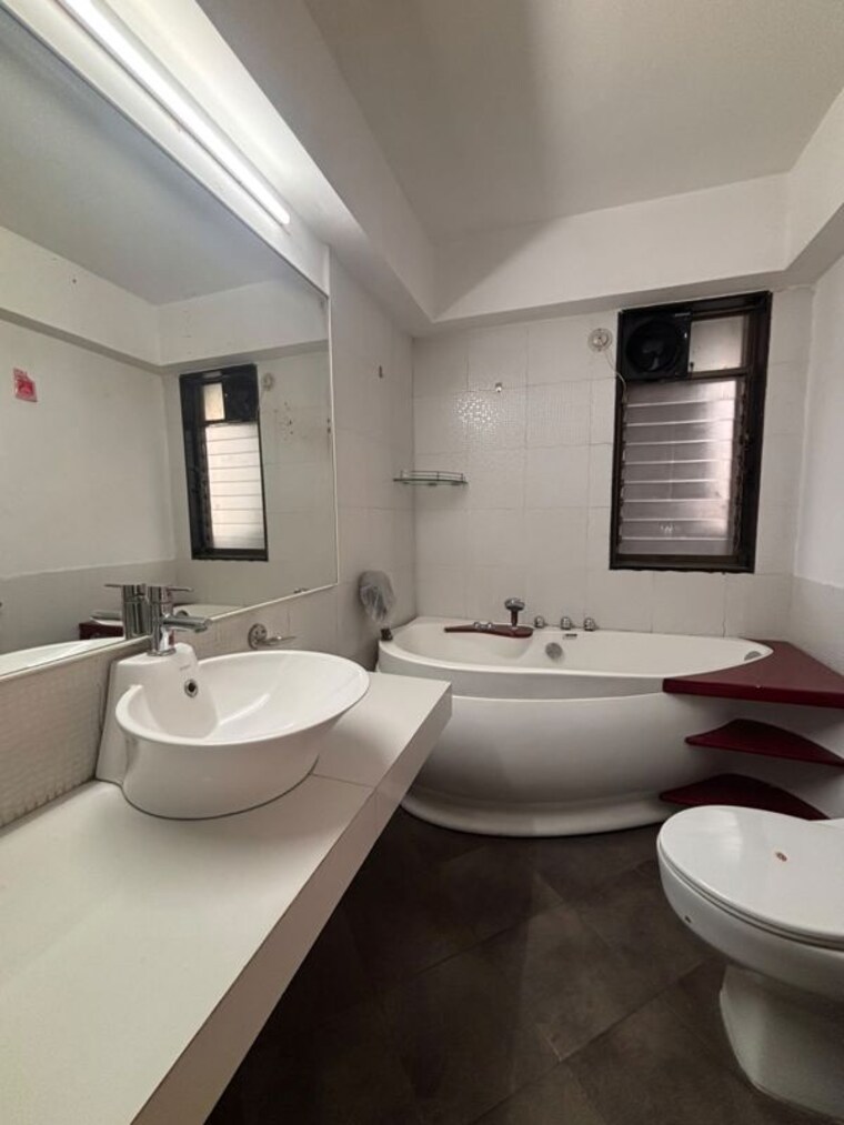 Team Area, oxford-hallmark 4 Bedroom 2450 Sq.Ft. Apartment In Koregaon Park Pune 10545010