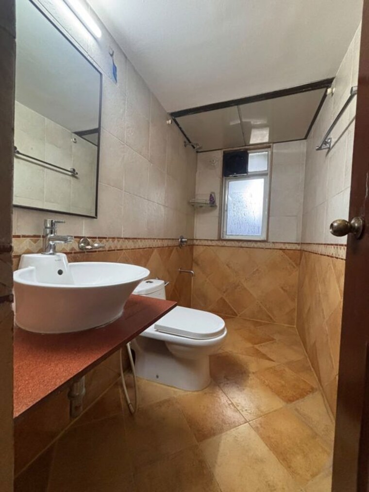 Bathroom, oxford-hallmark 4 Bedroom 2450 Sq.Ft. Apartment In Koregaon Park Pune 10545010