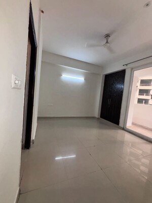 Room in 3 BHK Apartment at Supertech Eco Village II, Sector 16b Greater Noida – for Rent
