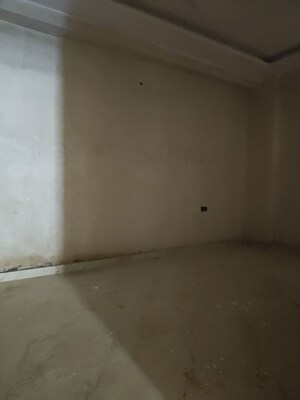 Room in 3 BHK Builder Floor at Pratap Vihar – for Sale