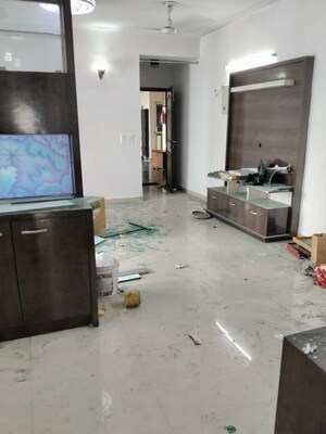 Kitchen in 3.5 BHK Apartment at Jm Orchid, Sector 76 – for Rent
