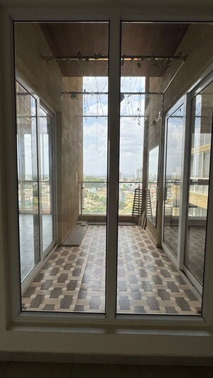 Building Lobby in 3.5 BHK Apartment at Bhartiya Nikoo Homes, Thanisandra Main Road – for Rent