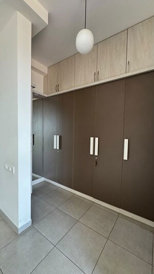Kitchen in 3.5 BHK Apartment at Bhartiya Nikoo Homes, Thanisandra Main Road – for Rent