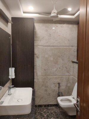 Bathroom in 4 BHK Builder Floor at Sector 46 – for Rent
