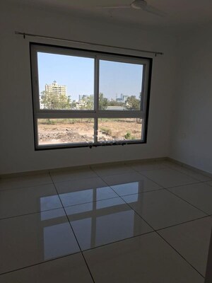 Room in 3 BHK Apartment at Kanchan Osian One and Only, Koregaon Park – for Rent