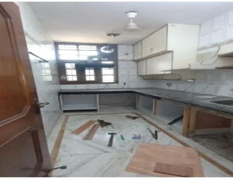 Kitchen, godrej-south-estate-okhla 3 Bedroom 222 Sq.Ft. Apartment In Okhla Delhi 10545089