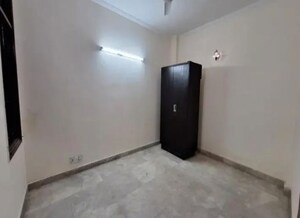 Room in 3 BHK Apartment at Godrej South Estate Okhla, Okhla – for Rent