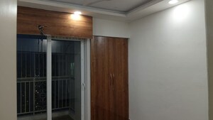Room in 2.5 BHK Apartment at JM Florence, Tech Zone 4 Greater Noida – for Sale