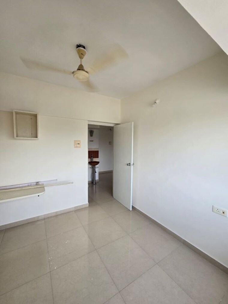 Room, hill-mist-harmony-apartment 3 Bedroom 1200 Sq.Ft. Apartment In Kondhwa Pune 10545127