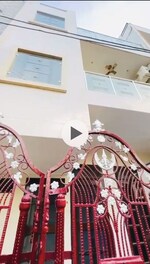 6+ BHK + Prayer Room,Study Room,Extra Room,Store Room 100 Sq.Yd. Independent House in Sector 3