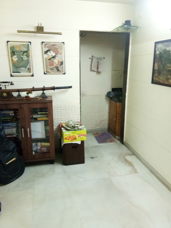 1 BHK 450 Sq.Ft. Apartment in Unique Tower