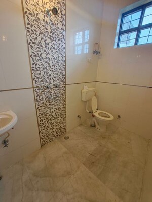 Bathroom in 2 BHK Builder Floor at Sector 23 – for Rent