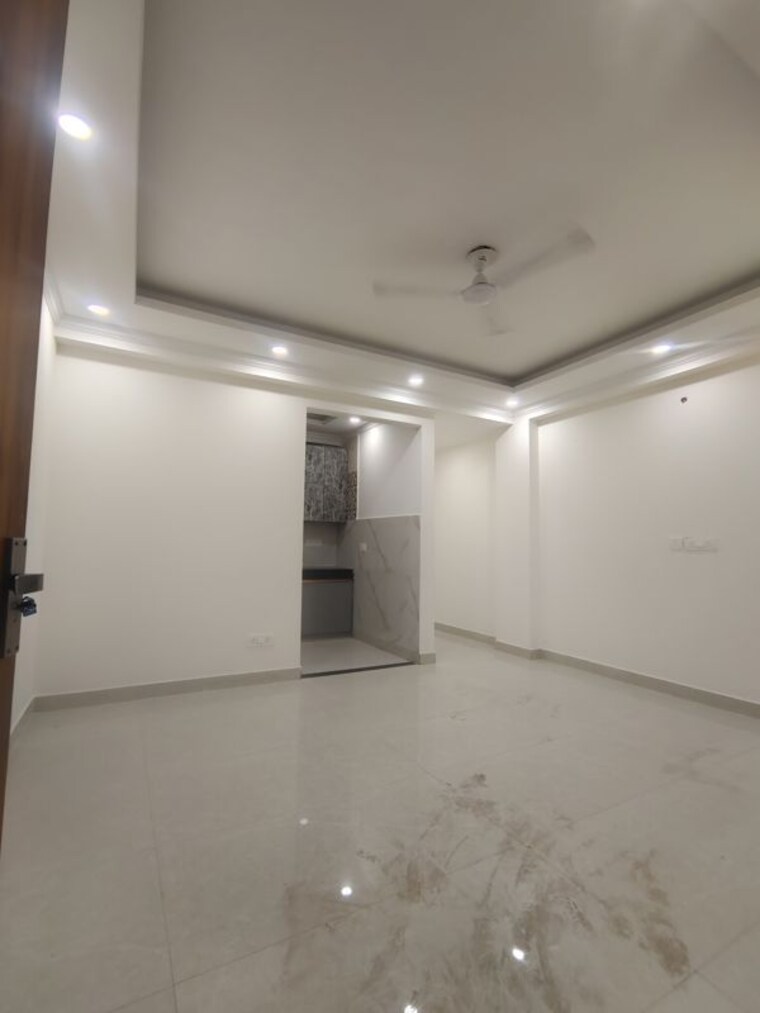 Room, sector 85 3 Bedroom 2222 Sq.Ft. Builder Floor In Sector 85 Faridabad 10545180