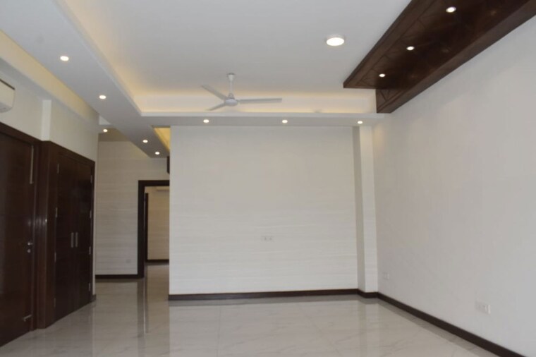 Room, suncity 3.5 Bedroom 3228 Sq.Ft. Builder Floor In Suncity Gurgaon 10545169