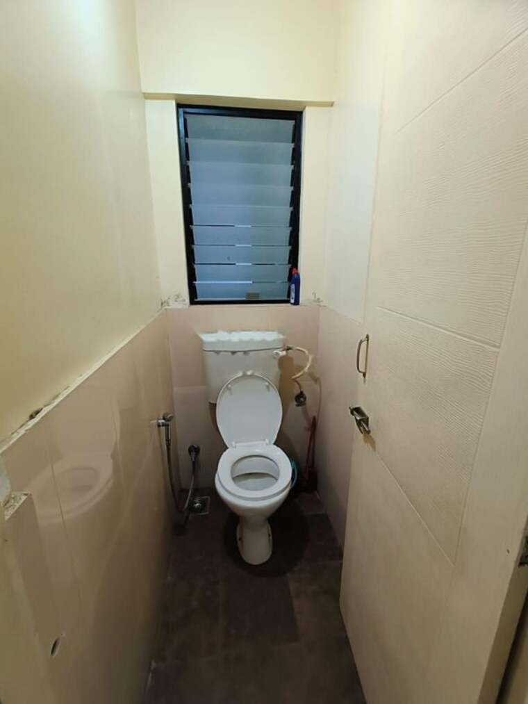 Bathroom, duville-riverdale 1 Bedroom 624 Sq.Ft. Apartment In Kharadi Pune 10545194