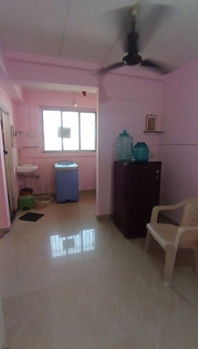Living Room, mhada-bharat-mill 1 Bedroom 225 Sq.Ft. Apartment In Lower Parel Mumbai 10545214
