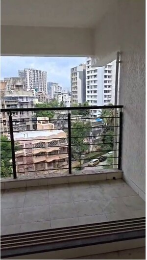 Balcony in 3 BHK Apartment at Sindhi Society, Chembur – for Rent