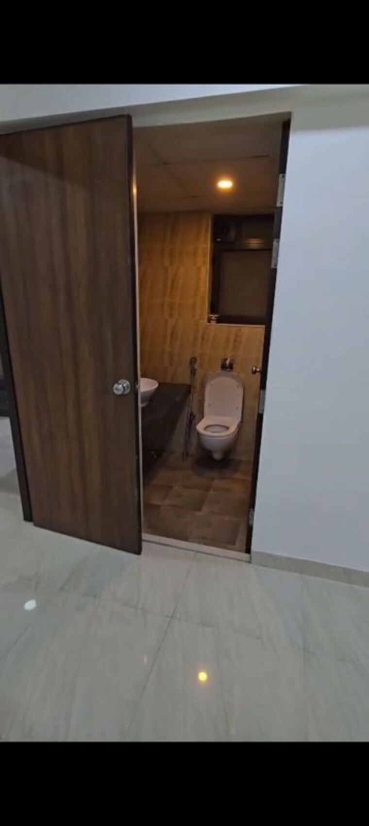 Bathroom, lodha-quality-home-tower-2 1 Bedroom 317 Sq.Ft. Apartment In Majiwada Thane 10545253