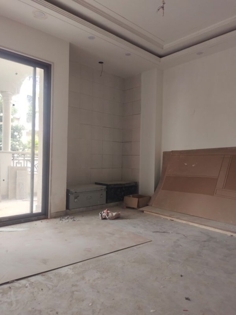 Room, new friends colony 4 Bedroom 4500 Sq.Ft. Builder Floor In New Friends Colony Delhi 10545247