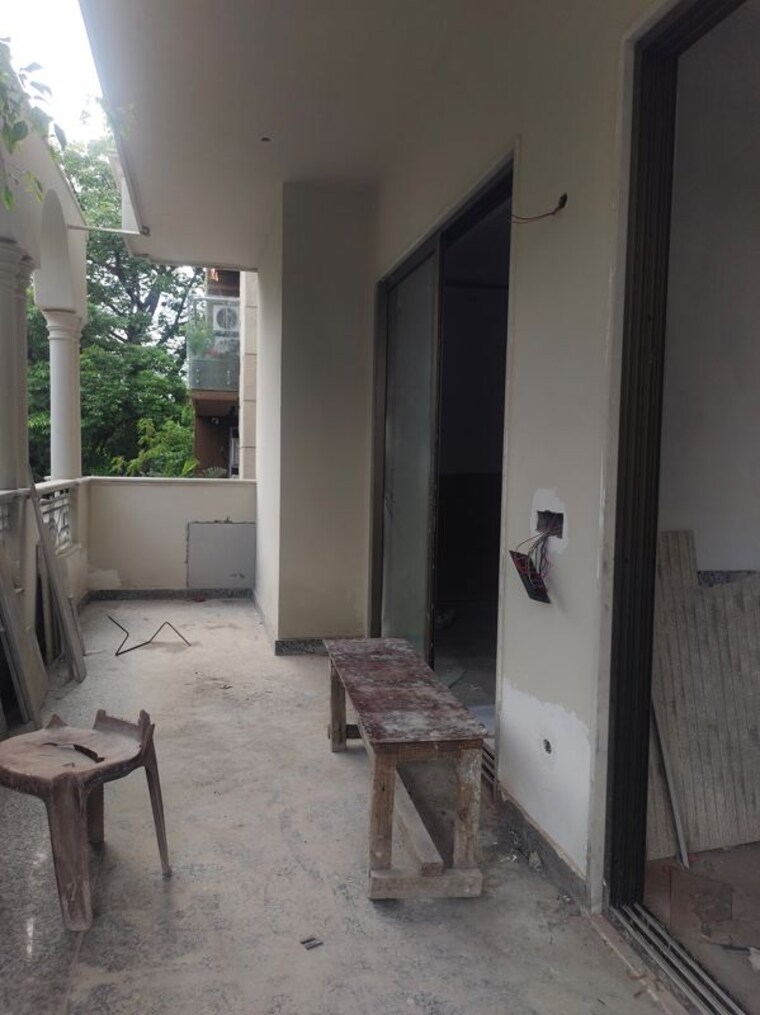 Living Room, new friends colony 4 Bedroom 4500 Sq.Ft. Builder Floor In New Friends Colony Delhi 10545247
