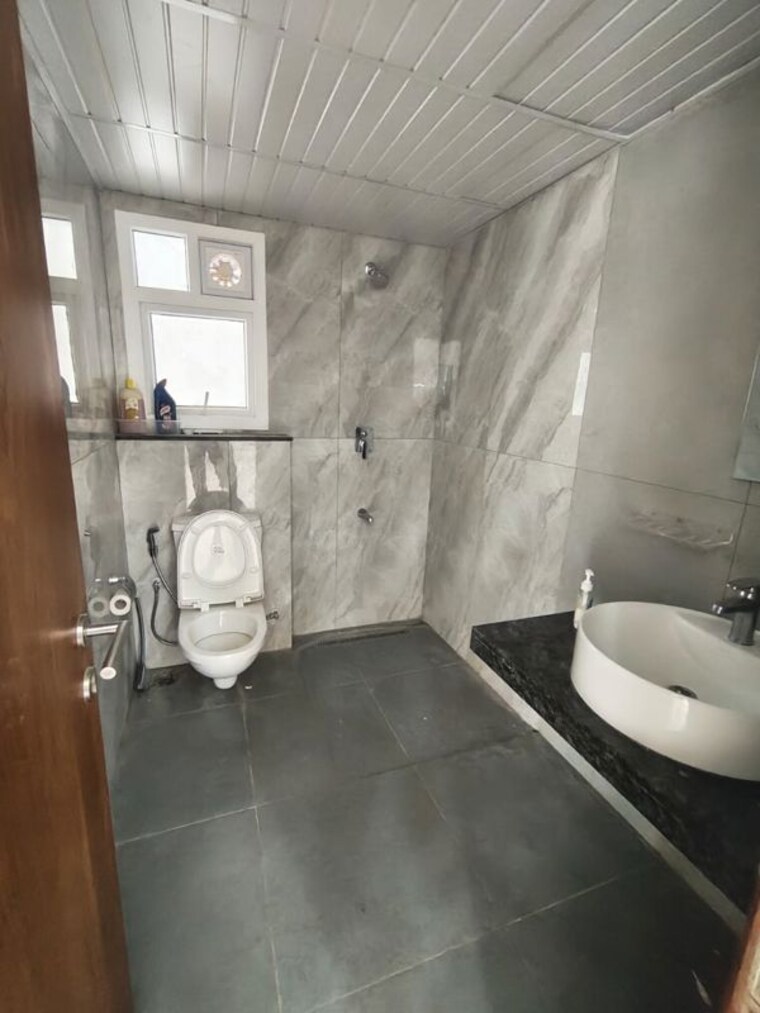 Bathroom, prestige-beverly-hills 3 Bedroom 1796 Sq.Ft. Apartment In Kokapet Hyderabad 10545320