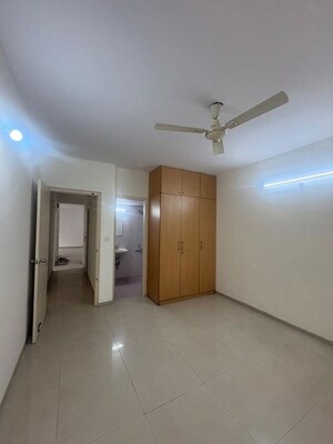 Room in 3 BHK Apartment at Renaissance Park 2, Malleswaram – for Rent