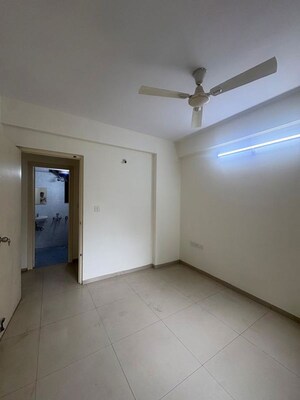 Room in 3 BHK Apartment at Renaissance Park 2, Malleswaram – for Rent