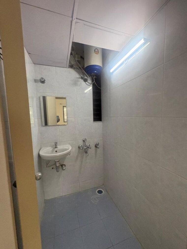 Bathroom, renaissance-park-2 3 Bedroom 1560 Sq.Ft. Apartment In Malleswaram Bangalore 10545288
