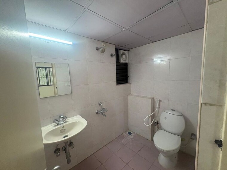 Bathroom, renaissance-park-2 3 Bedroom 1560 Sq.Ft. Apartment In Malleswaram Bangalore 10545288