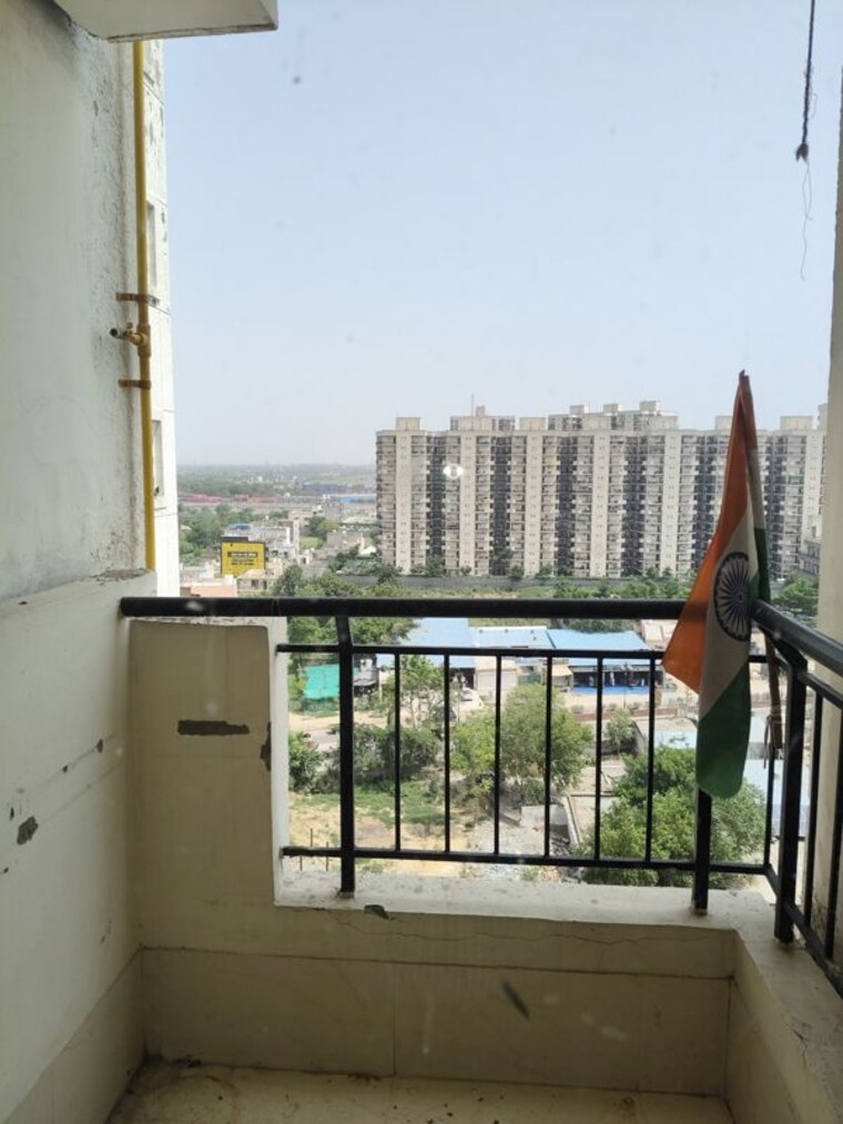 Balcony, ramprastha-awho 2 Bedroom 900 Sq.Ft. Apartment In Sector 95 Gurgaon 10528015