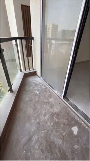 Balcony in 2.5 BHK Apartment at Chembur – for Rent