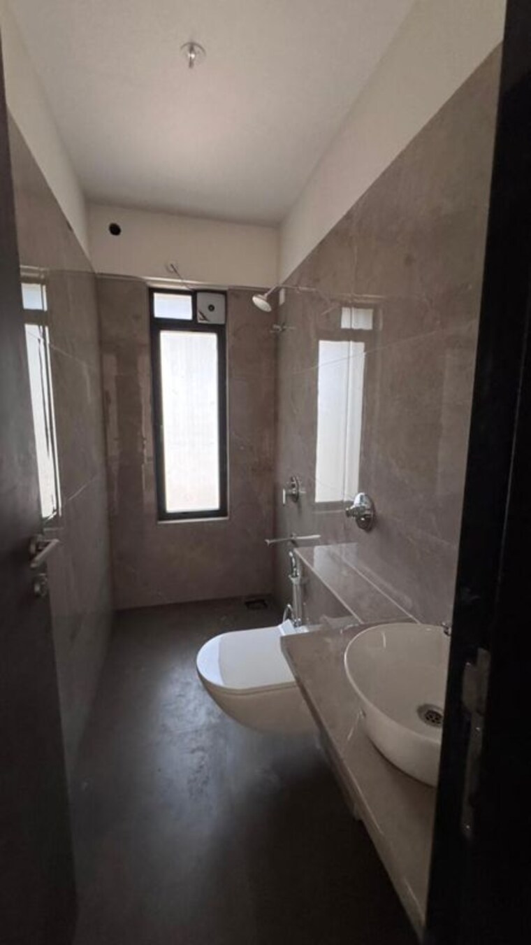 Bathroom, neo-akshaya-residency 2 Bedroom 660 Sq.Ft. Apartment In Borivali West Mumbai 10545386