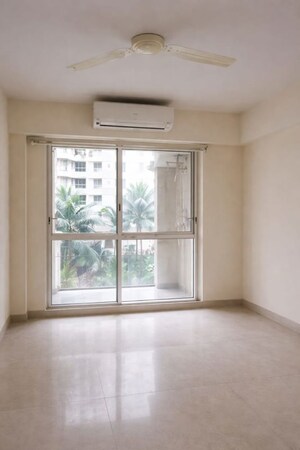 Room in 1 BHK Apartment at Lodha Amara, Kolshet Road – for Sale