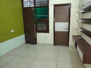 Room in 3 BHK Apartment at Pir Machalla – for Rent