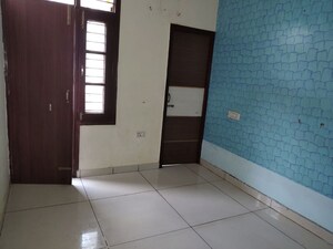 Room in 3 BHK Apartment at Pir Machalla – for Rent