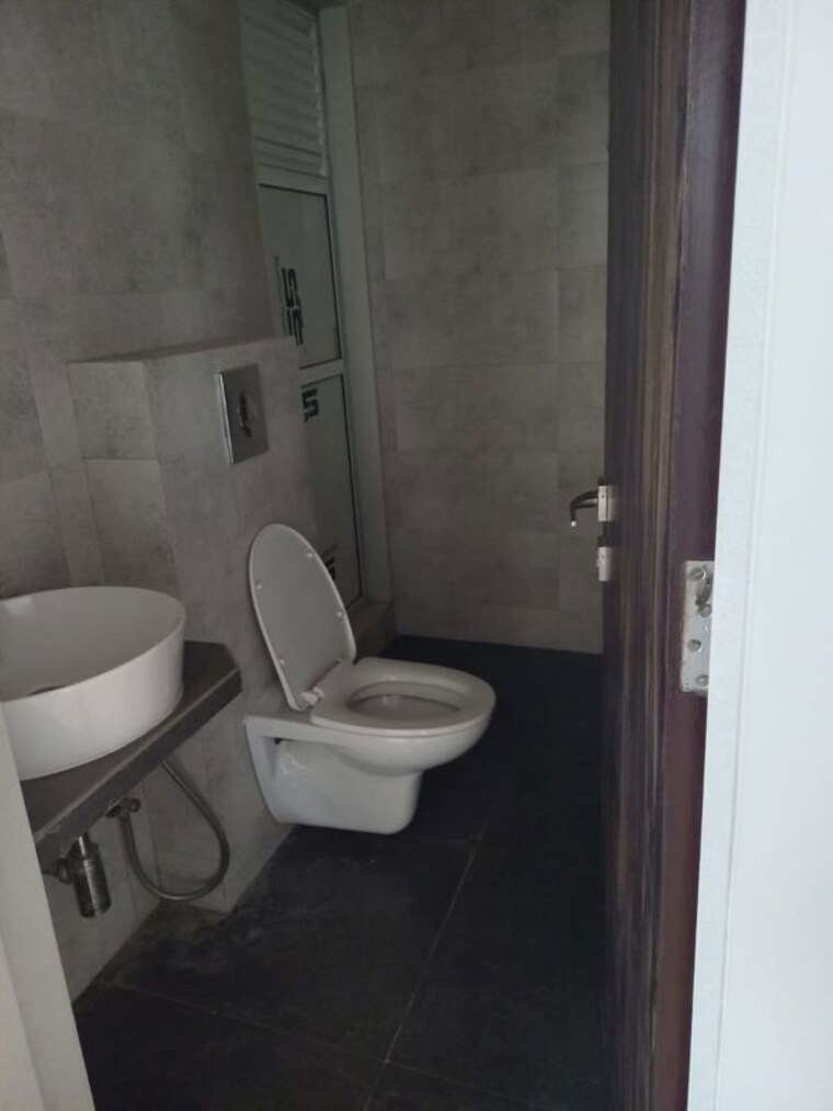 Bathroom, rosa-manhattan 2 Bedroom 750 Sq.Ft. Apartment In Ghodbunder Road Thane 10544941