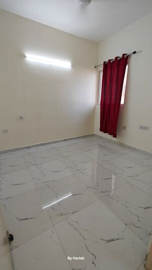 Room in 3 BHK Apartment at Pivotal Paradise, Sector 62 – for Sale