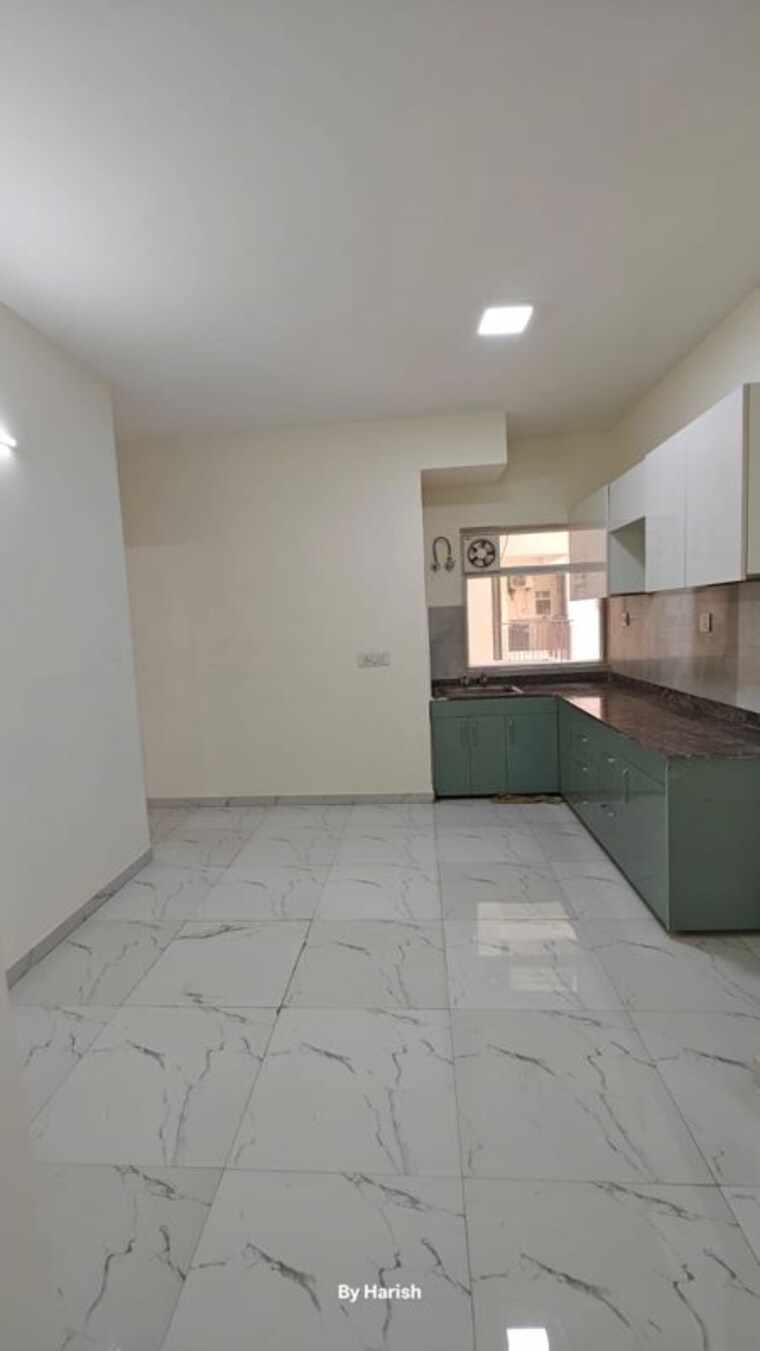 Kitchen, pivotal-paradise 3 Bedroom 1350 Sq.Ft. Apartment In Sector 62 Gurgaon 10545393