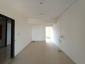 Room in 3 BHK Apartment at Lodha Casa Royale, Balkum Pada – for Rent