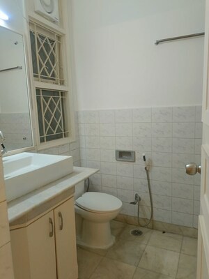 Bathroom in 3 BHK Builder Floor at Unitech South City II, Sector 50 – for Rent