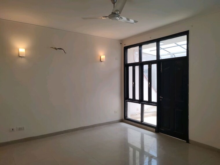Room, sushant lok iii 4 Bedroom 300 Sq.Yd. Villa In Sushant Lok Iii Gurgaon 10545437
