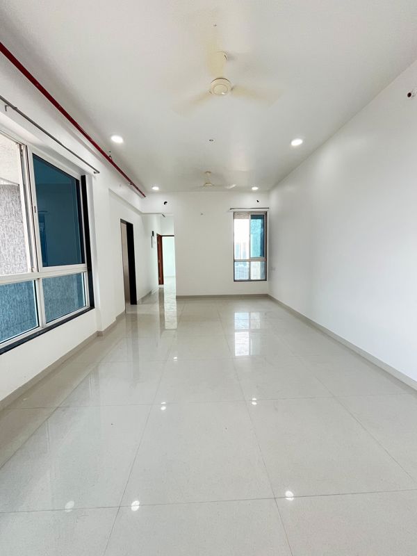 2 BHK 900 Sq.Ft. Apartment in Shreeji Atlantis