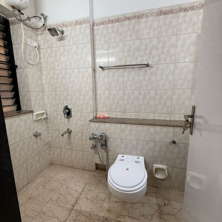 Bathroom, k-raheja-raheja-classique 2 Bedroom 1000 Sq.Ft. Apartment In Andheri West Mumbai 9262539