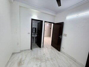 Room in 2 BHK Apartment at Chattarpur – for Sale